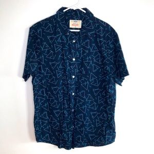 Mens xl button up triangles urban pipeline